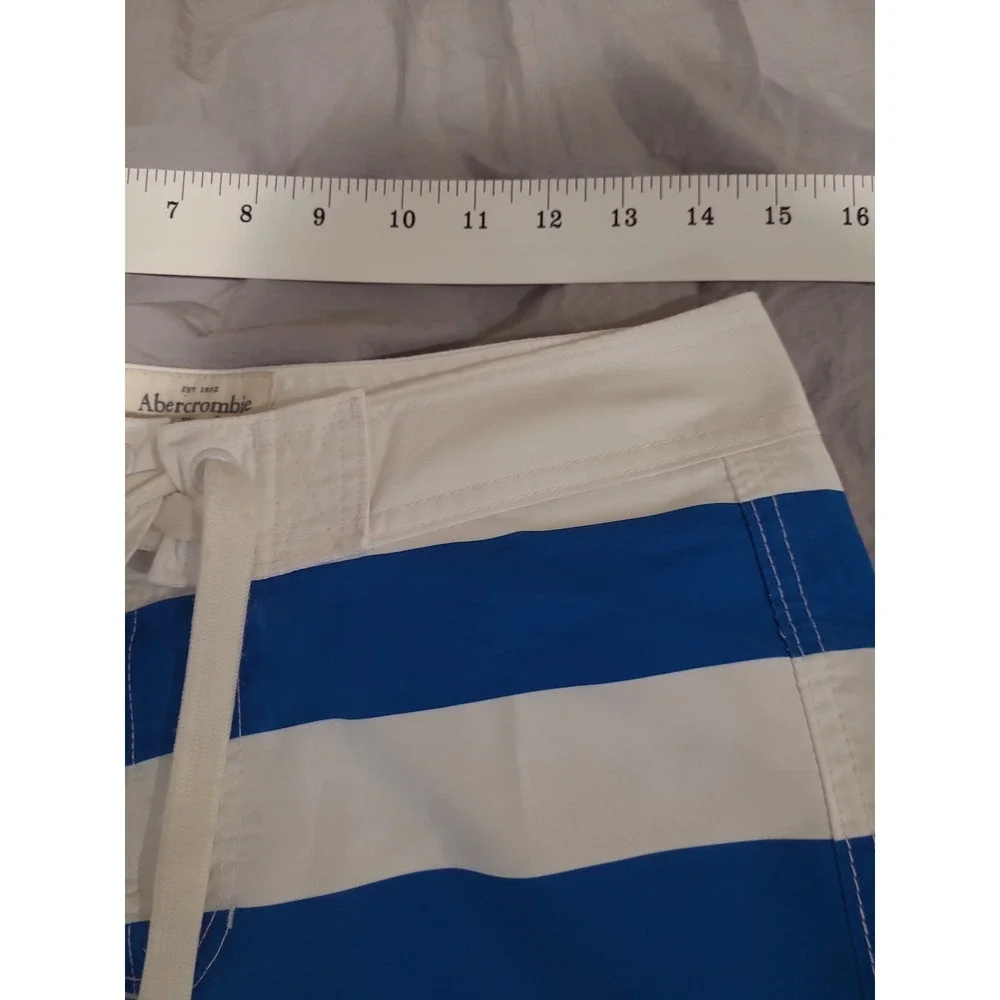 Abercrombie & Fitch striped Board Shorts Men SZ S athletic Swim sports‎ vacation
